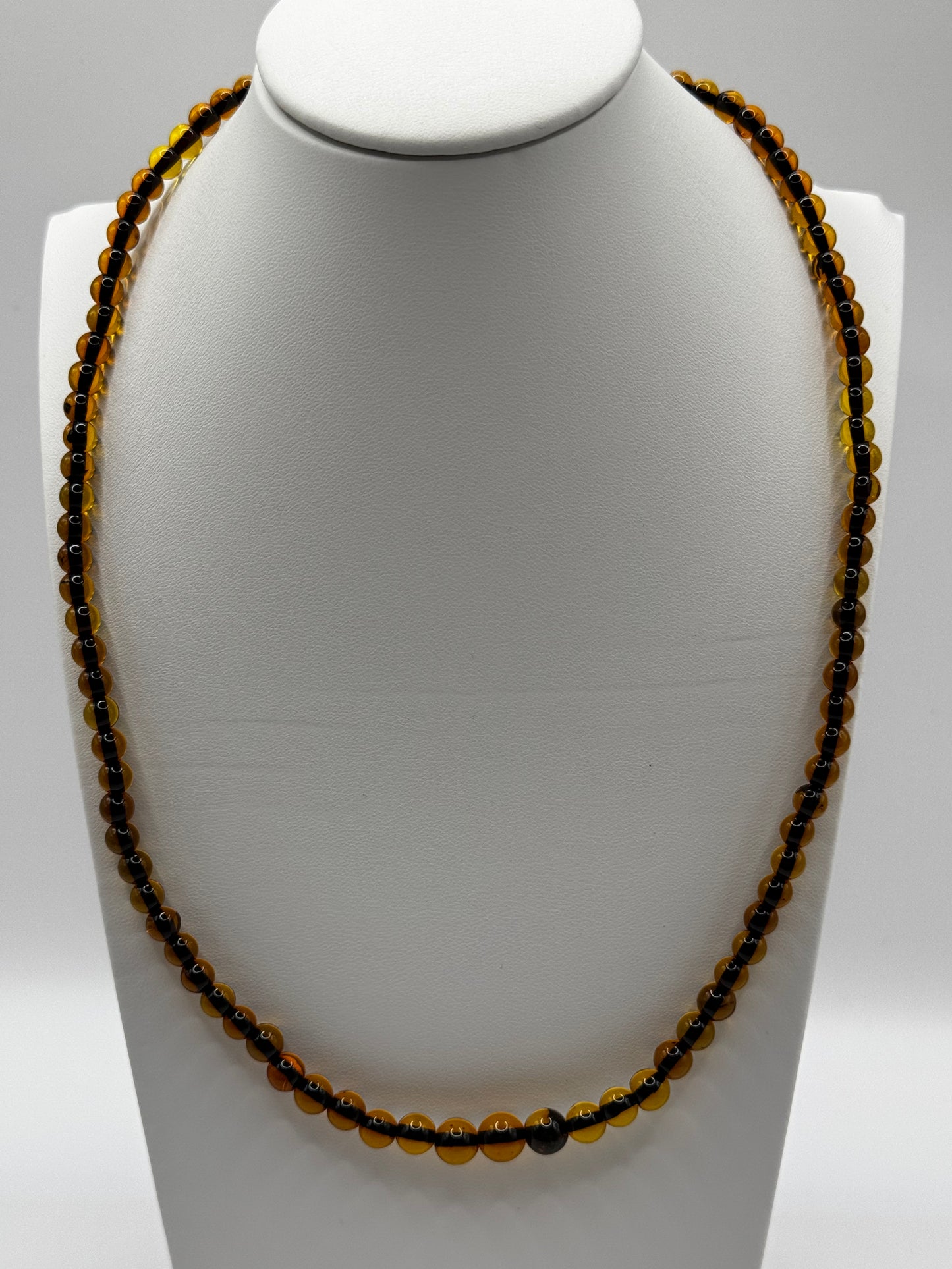 Amber Adults Polish Cognac Round Necklace