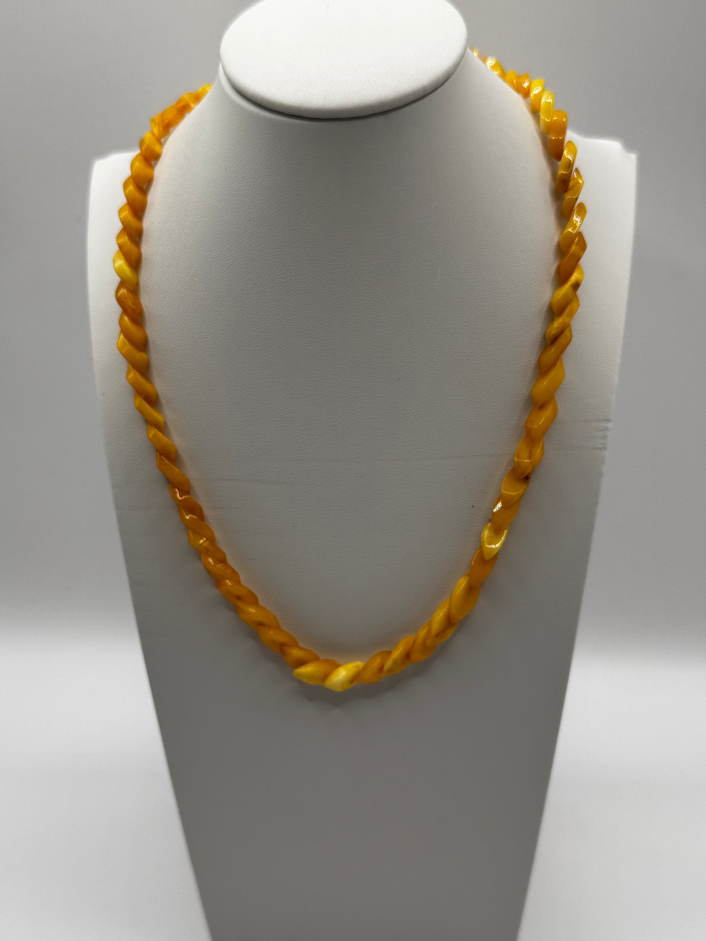 Amber Adults Polish Milky Snake Necklace