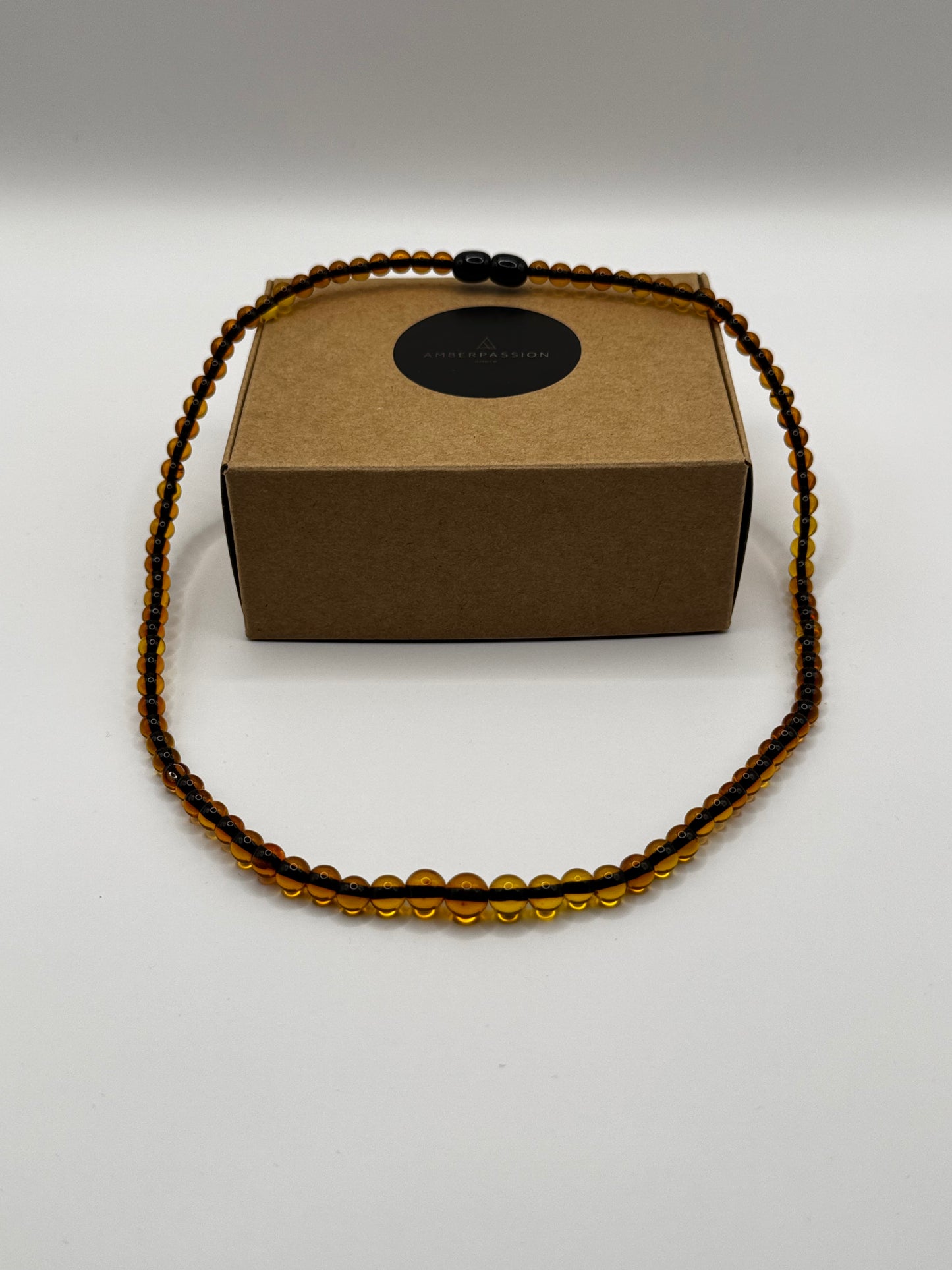 Amber Adults Polish Cognac Round Necklace