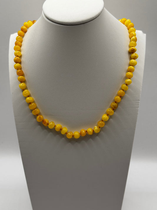 Amber Adults Polish Milky Baroque Necklace