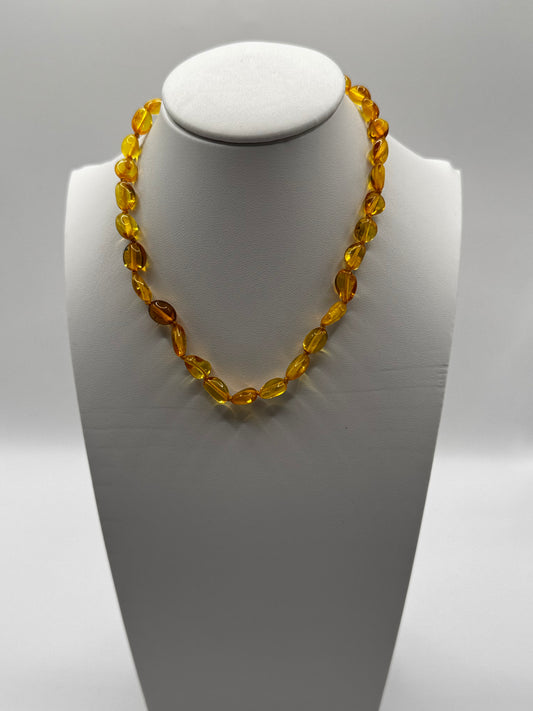 Amber Baby Polish Lemon Bean Necklace
